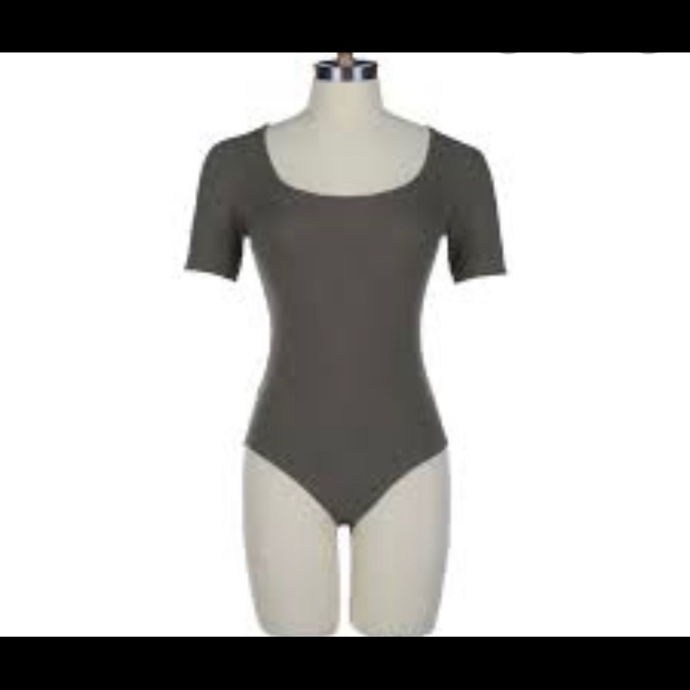 Double Zero scoop neck ribbed bodysuit grey Size M